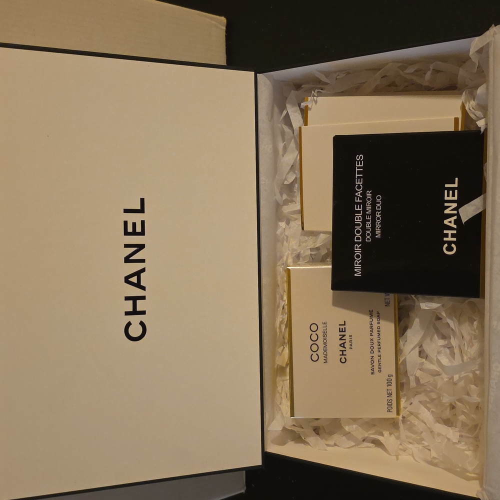 CHANEL Black and White Skincare & Fragrance Gift Set